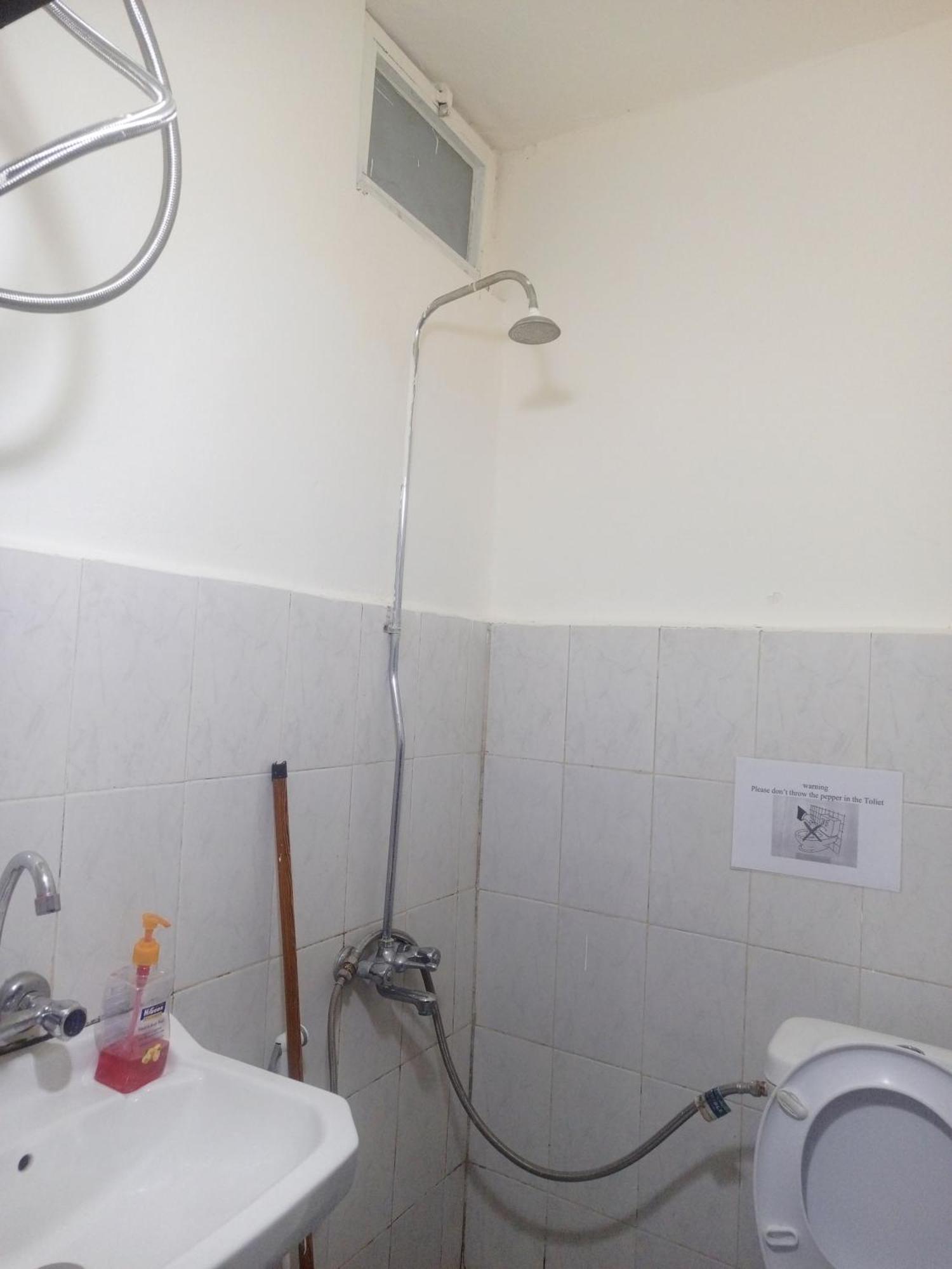 Jarajreh Apartments/ Hotel Karak Zimmer foto